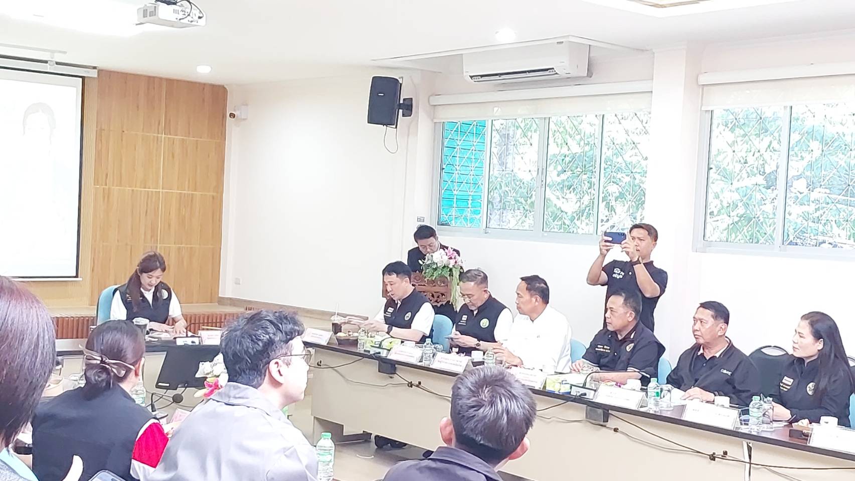 title - ส.ป.ก.ร่วมติดตามรัฐมนตรีช่วยว่าการกระทรวงเกษตรและสหกรณ์ (นางสาวปิยะรัฐชย์ ติยะไพรัช) ลงพื้นที่การตรวจราชการใน อําเภอแม่ออน อําเภอสันทราย จังหวัดเชียงใหม่